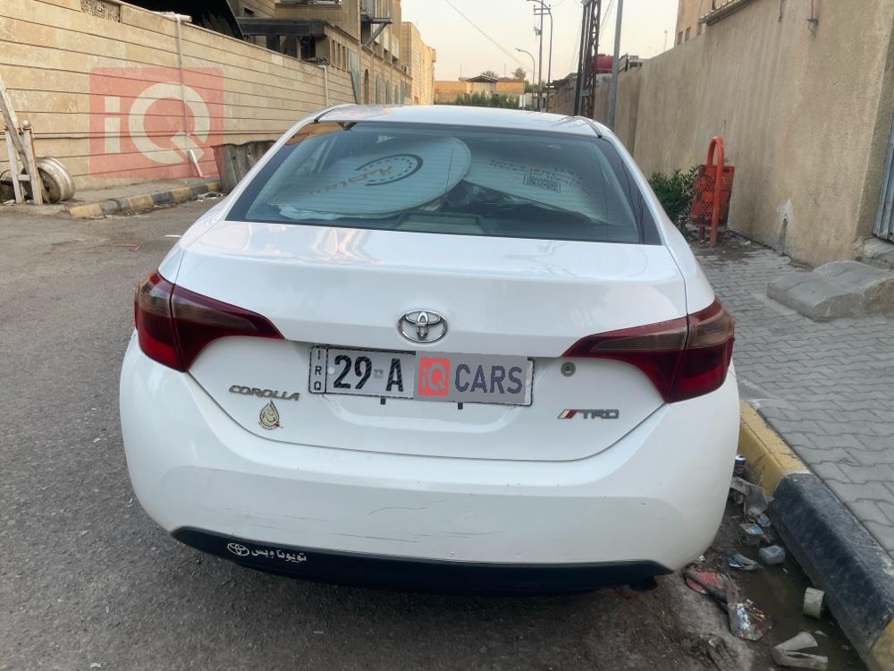 تۆیۆتا کۆرۆلا